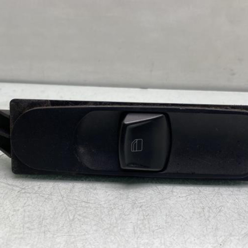 Interrupteur de leve vitre avant droit MERCEDES VITO 639 Photo n°1