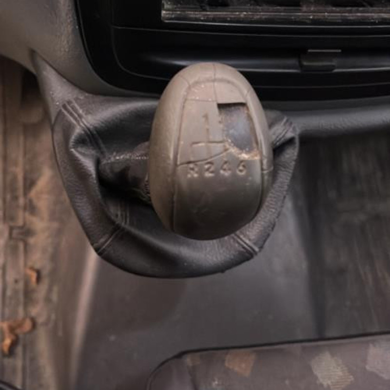 Interrupteur de leve vitre avant droit MERCEDES VITO 639 Photo n°11