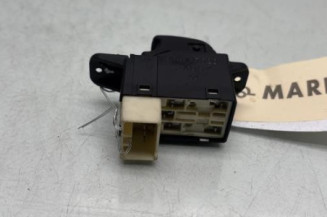 Interrupteur de leve vitre avant droit HYUNDAI SANTA FE 1