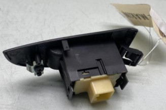 Interrupteur de leve vitre arriere gauche TOYOTA AVENSIS 2