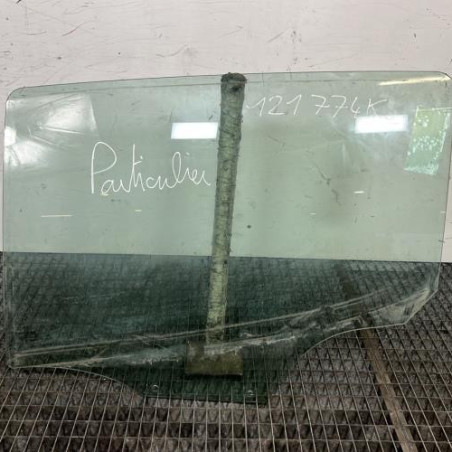 Vitre arriere gauche PEUGEOT 207 Photo n°1