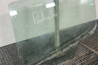 Vitre arriere gauche PEUGEOT 207