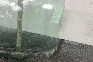 Vitre arriere gauche PEUGEOT 207