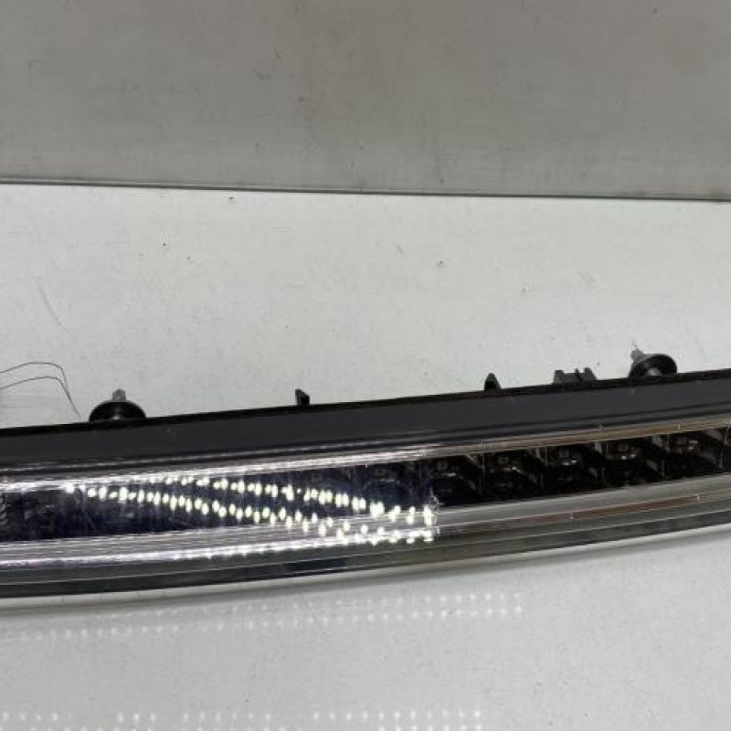 Feu arriere stop central PEUGEOT 308 2 Photo n°1