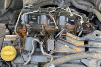 Pivot de moyeu avant droit RENAULT MASTER 2