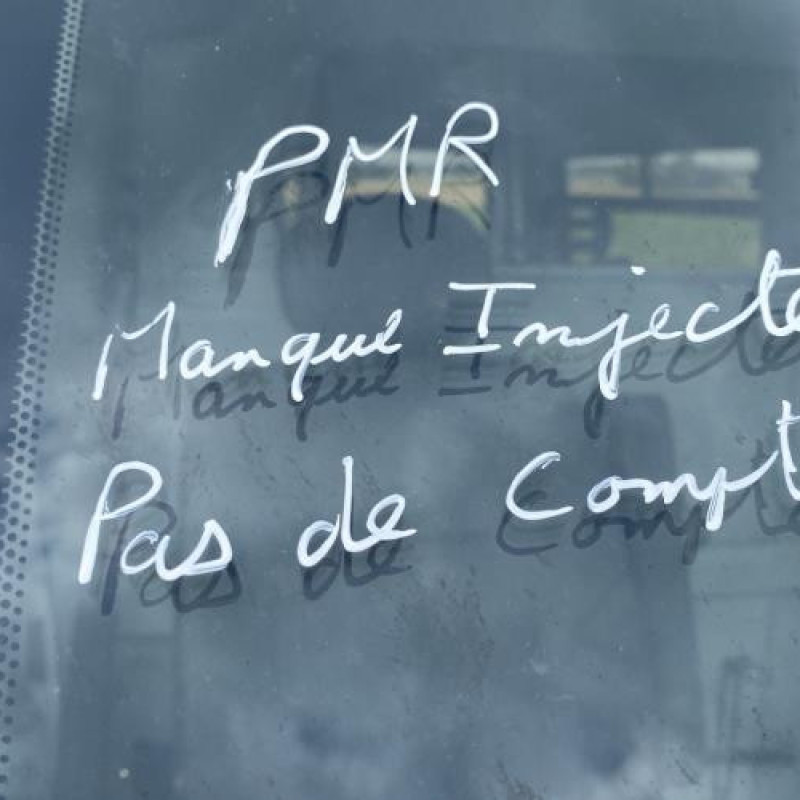 Pivot de moyeu avant droit RENAULT MASTER 2 Photo n°20