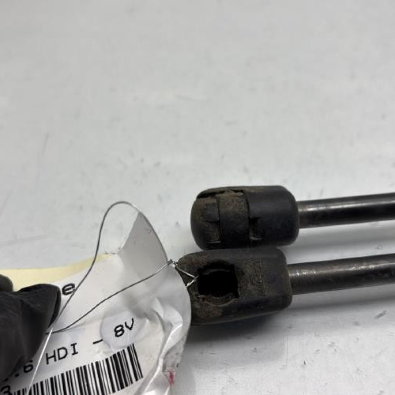 Verin de coffre PEUGEOT 5008 1 Photo n°3