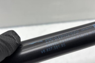 Verin de coffre PEUGEOT 5008 1