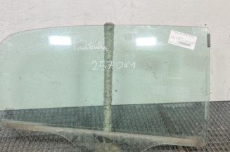 Vitre arriere droit FIAT GRANDE PUNTO Photo n°1