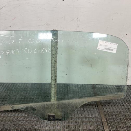 Vitre arriere gauche FIAT GRANDE PUNTO Photo n°1