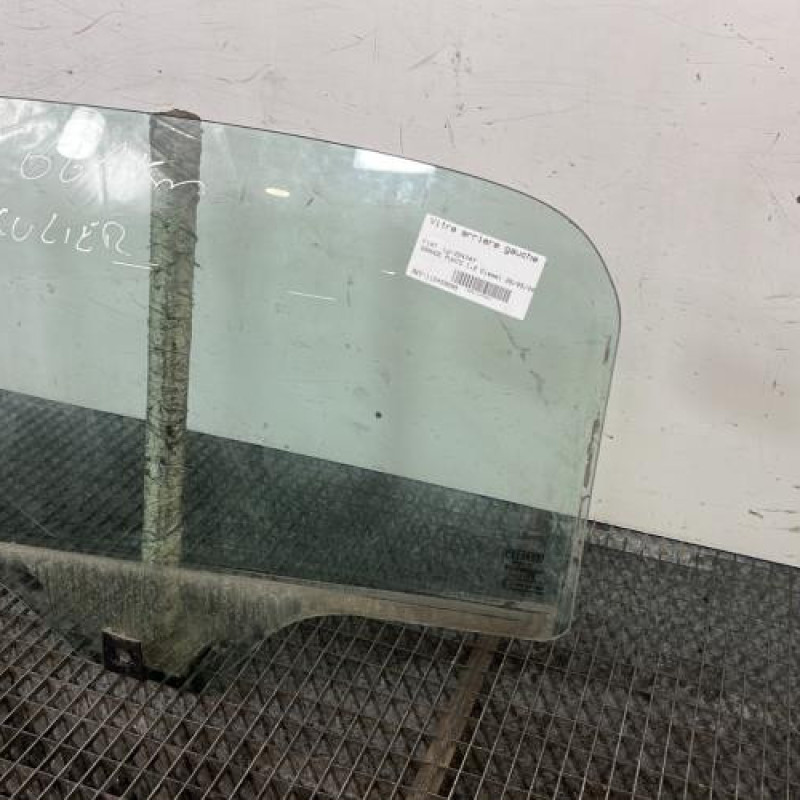 Vitre arriere gauche FIAT GRANDE PUNTO Photo n°3