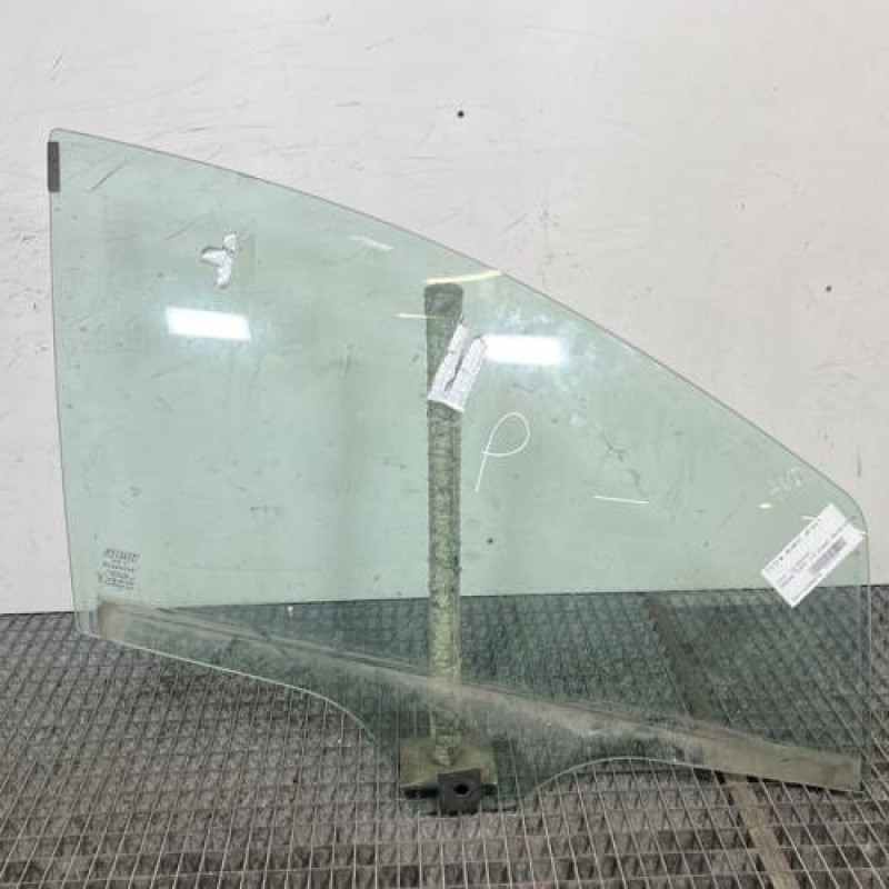 Vitre avant droit FIAT GRANDE PUNTO Photo n°1