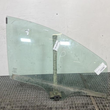 Vitre avant droit FIAT GRANDE PUNTO Photo n°1