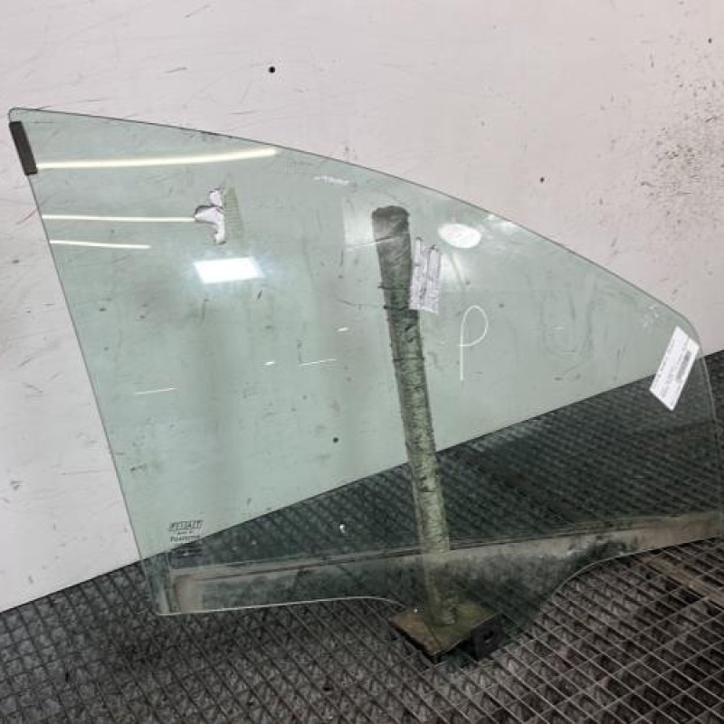 Vitre avant droit FIAT GRANDE PUNTO Photo n°3