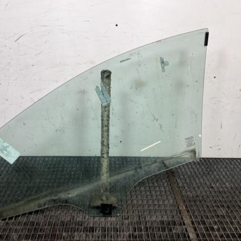 Vitre avant droit FIAT GRANDE PUNTO Photo n°4