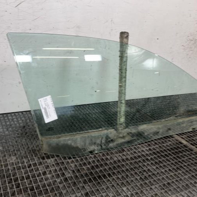 Vitre avant droit SEAT IBIZA 3 Photo n°3