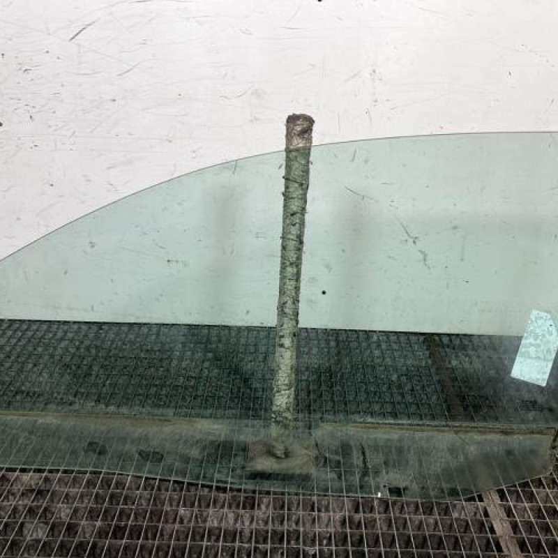 Vitre avant droit SEAT IBIZA 3 Photo n°4