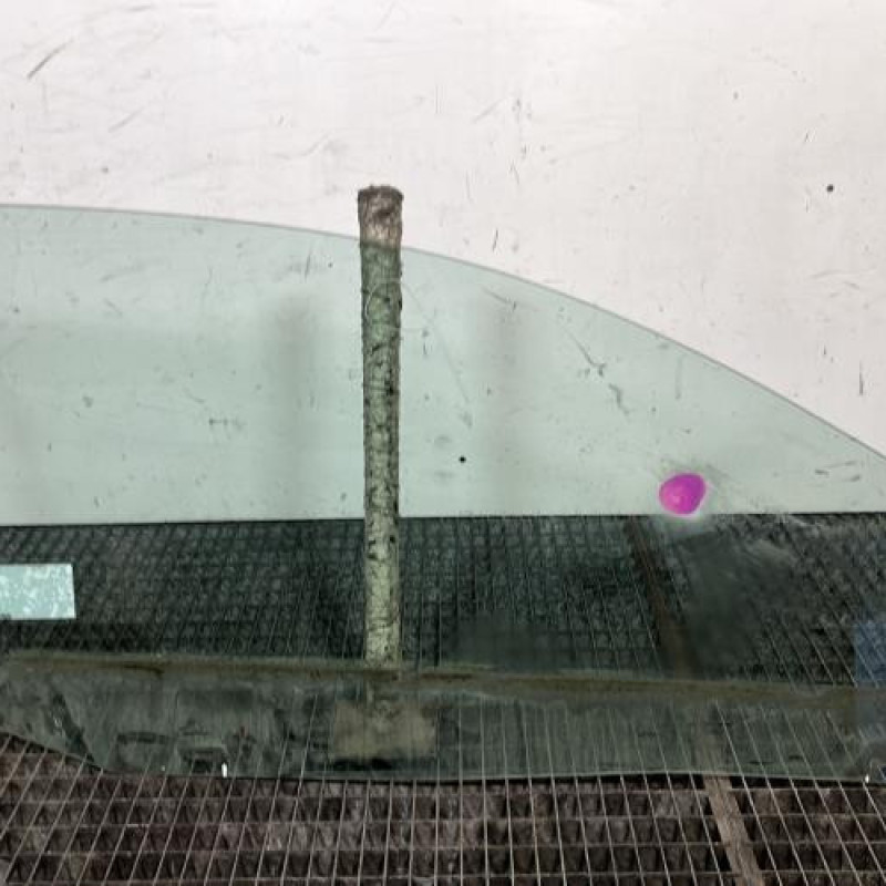 Vitre avant gauche SEAT IBIZA 3 Photo n°4