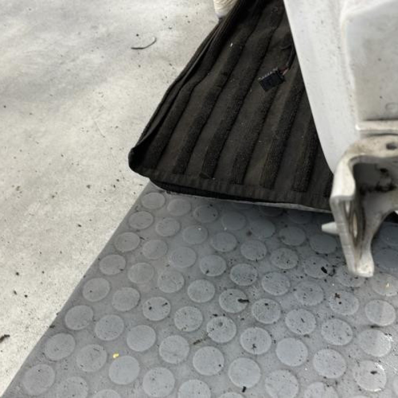 Porte avant gauche PEUGEOT 307 Photo n°4