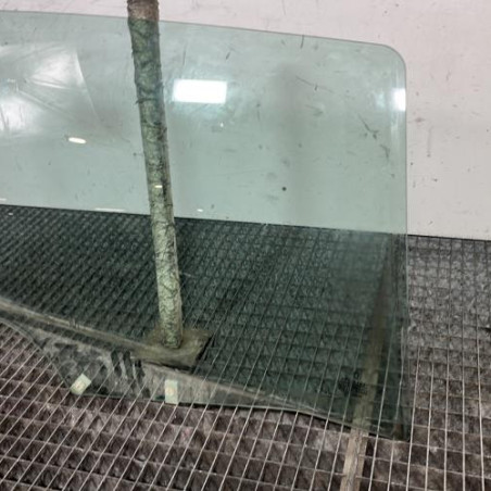 Vitre arriere droit PEUGEOT 307