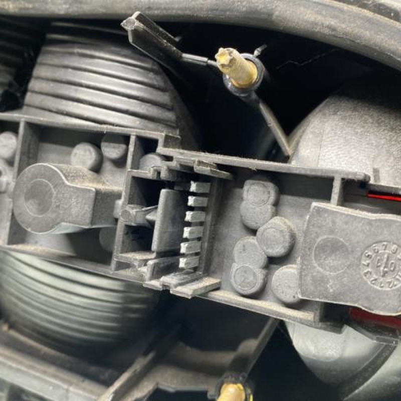 Feu arriere principal gauche (feux) RENAULT MEGANE 1 Photo n°3