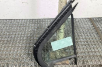 Custode avant droit (porte) TOYOTA YARIS 3