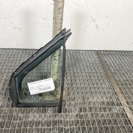 Custode avant gauche (porte) TOYOTA YARIS 3 Photo n°1