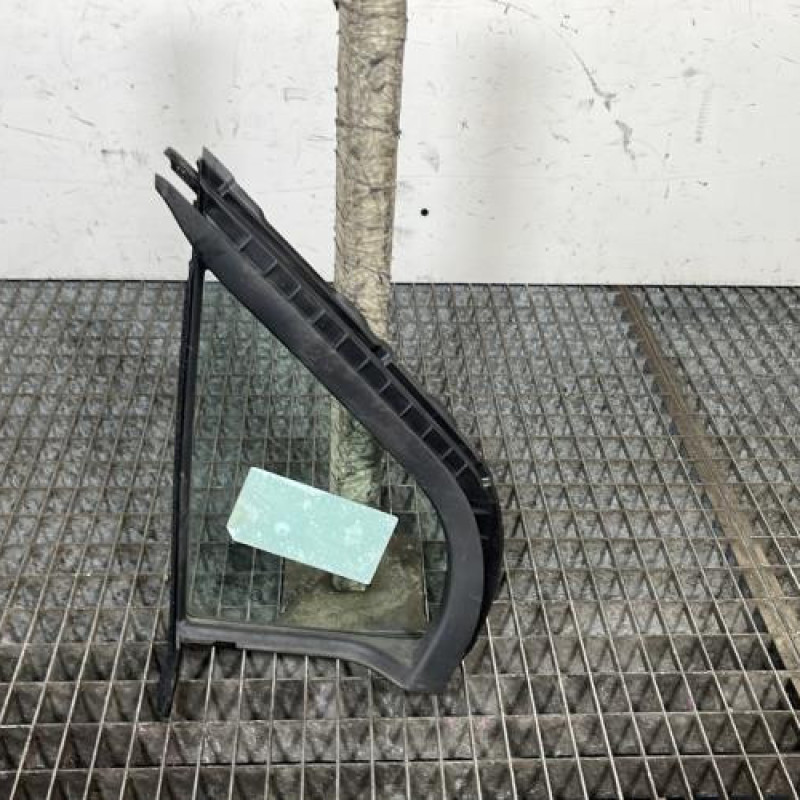 Custode avant gauche (porte) TOYOTA YARIS 3 Photo n°4