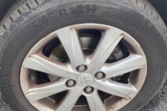 Custode avant gauche (porte) TOYOTA YARIS 3