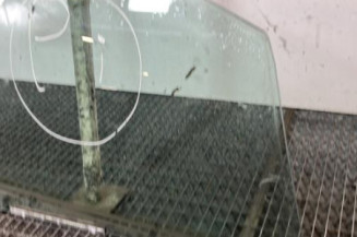 Vitre avant droit TOYOTA YARIS 3