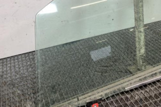 Vitre avant gauche TOYOTA YARIS 3