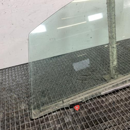 Vitre avant gauche TOYOTA YARIS 3