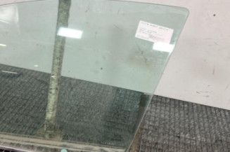 Vitre avant gauche TOYOTA YARIS 3