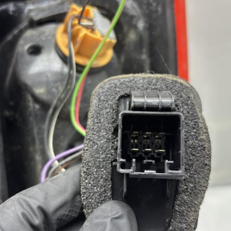 Feu arriere principal gauche (feux) FORD FIESTA 5 Photo n°5