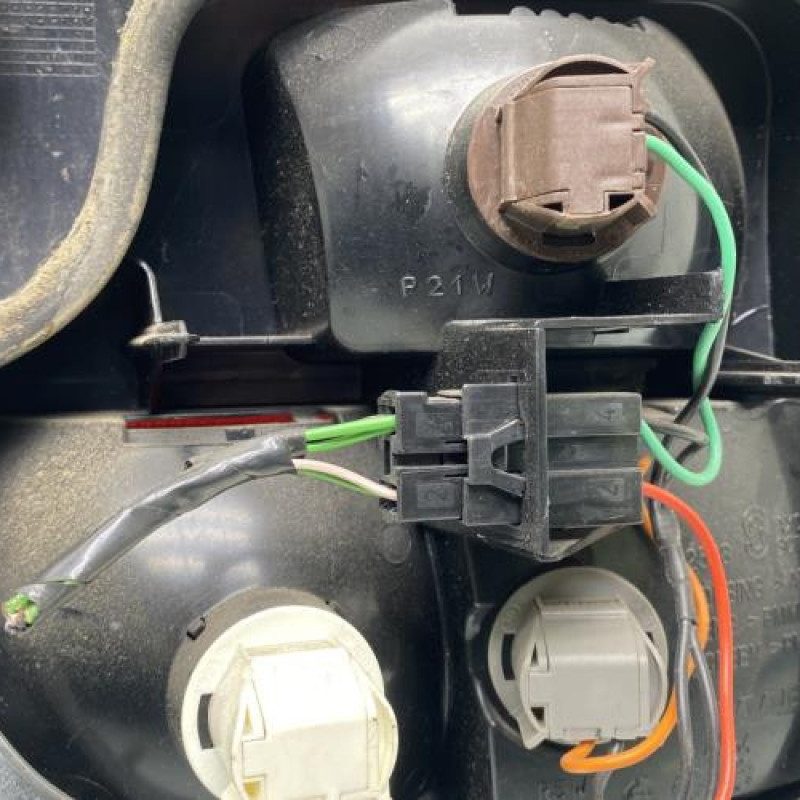 Feu arriere secondaire gauche (feux) SAAB 9.5 1 Photo n°3