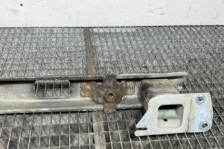 Renfort pare choc arriere (traverse) PEUGEOT 207