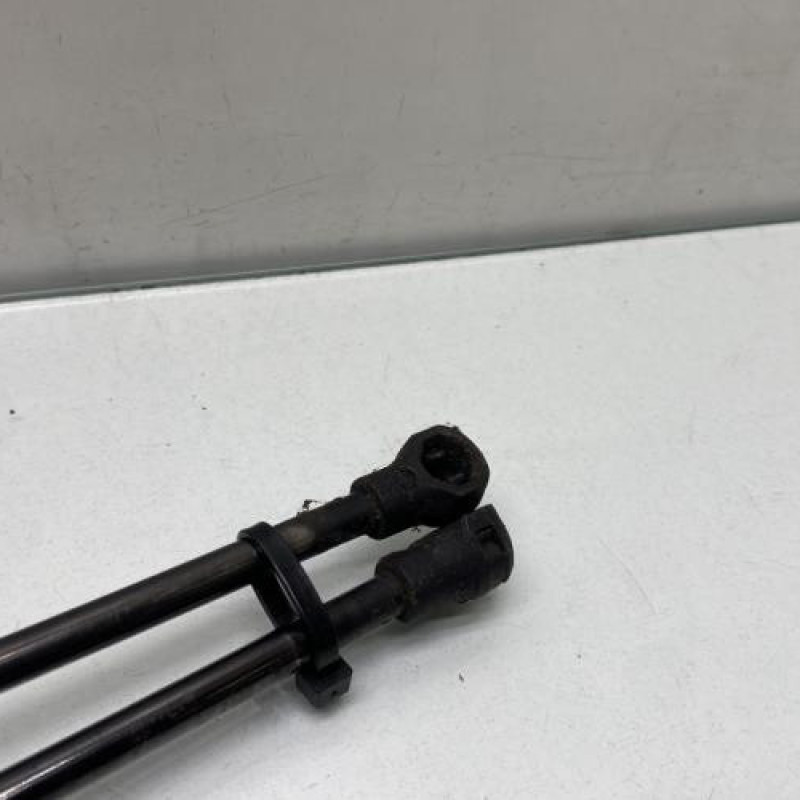 Verin de coffre PEUGEOT 207 Photo n°3