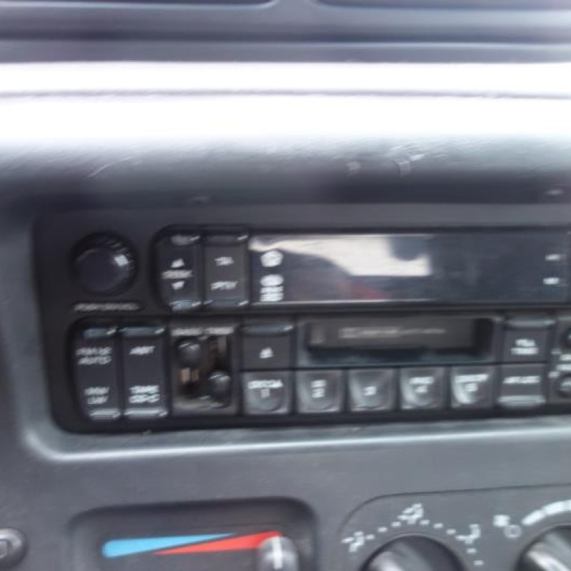 Malle/Hayon arriere CHRYSLER VOYAGER 3 Photo n°10