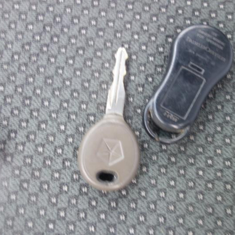 Malle/Hayon arriere CHRYSLER VOYAGER 3 Photo n°12