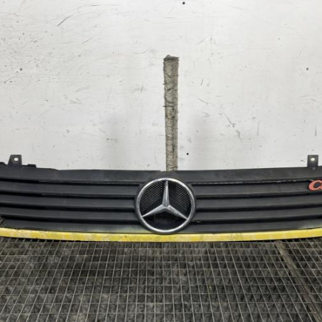 Calandre MERCEDES VITO 638 Photo n°1