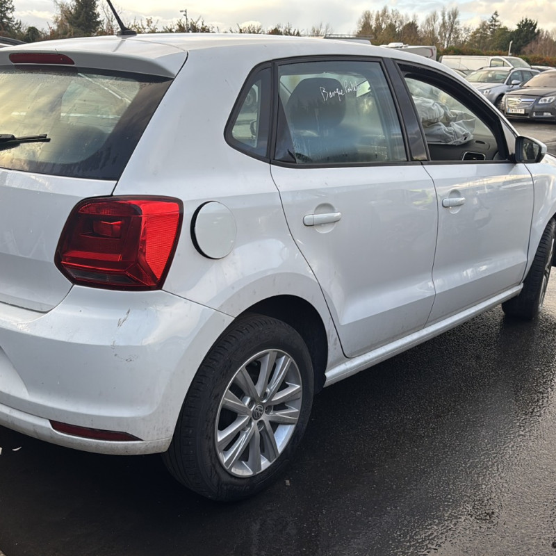VOLKSWAGEN POLO 5 PHASE 2 1.0 MPI - 12V Photo n°5
