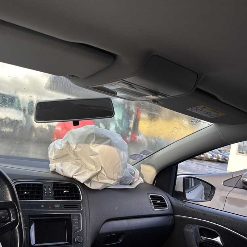 VOLKSWAGEN POLO 5 PHASE 2 1.0 MPI - 12V Photo n°16