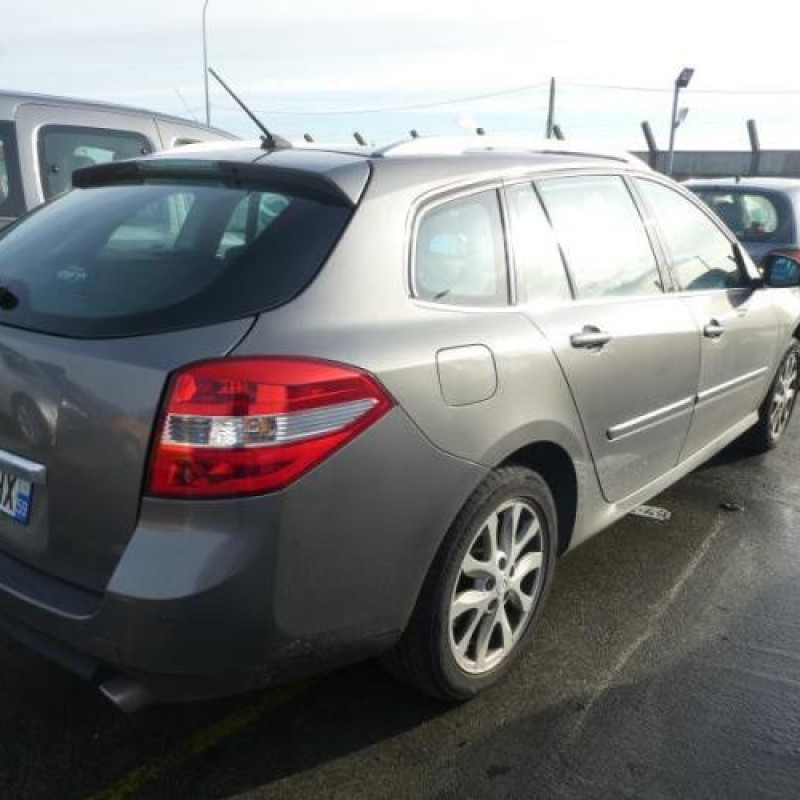 Malle/Hayon arriere RENAULT LAGUNA 3 Photo n°15