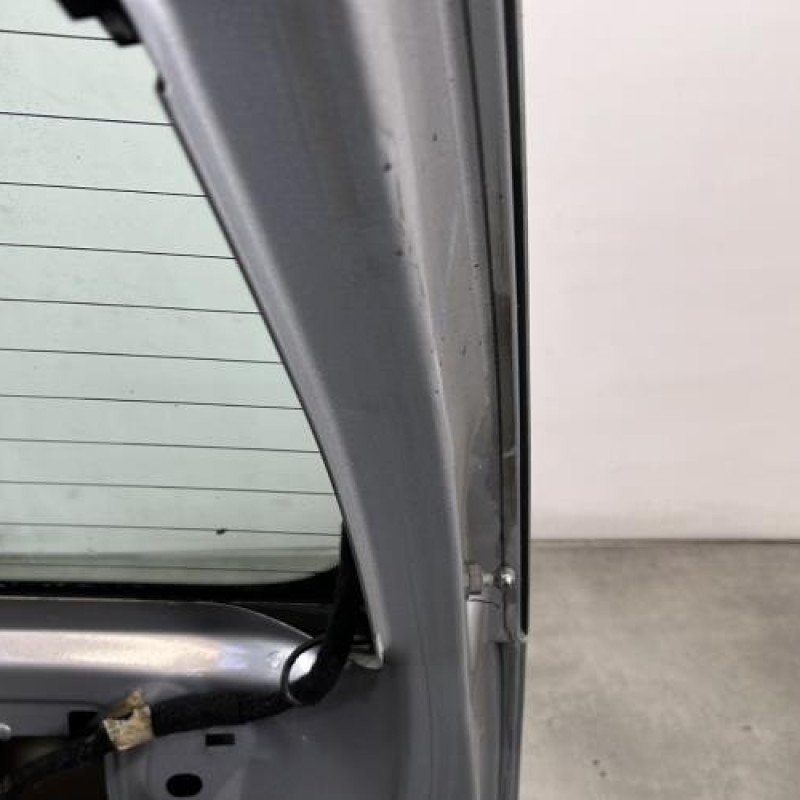 Malle/Hayon arriere CITROEN C4 1 Photo n°8