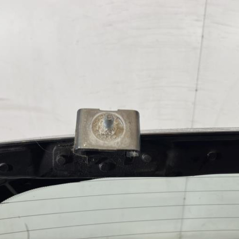 Malle/Hayon arriere RENAULT TWINGO 2 Photo n°8