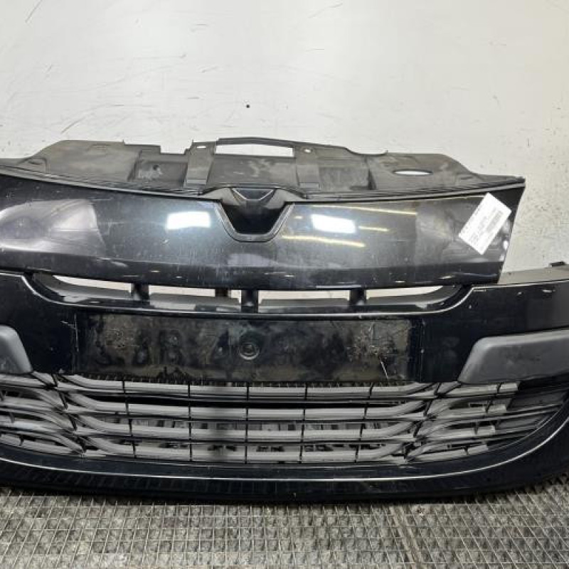 Pare choc avant RENAULT MEGANE 3 Photo n°1