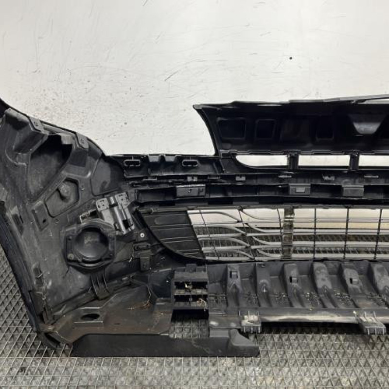 Pare choc avant RENAULT MEGANE 3 Photo n°6