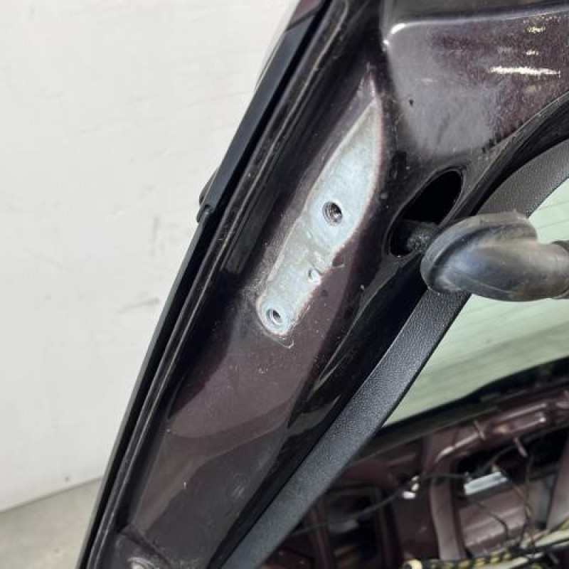 Malle/Hayon arriere AUDI A1 1 Photo n°6