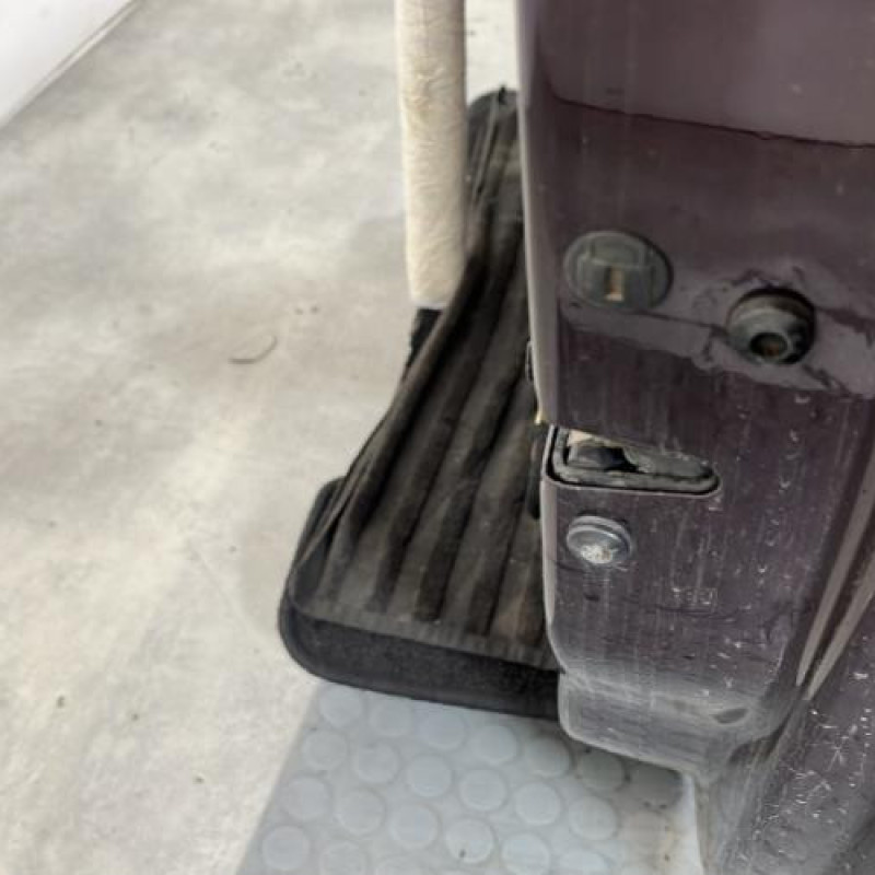 Porte avant droit AUDI A1 1 Photo n°5