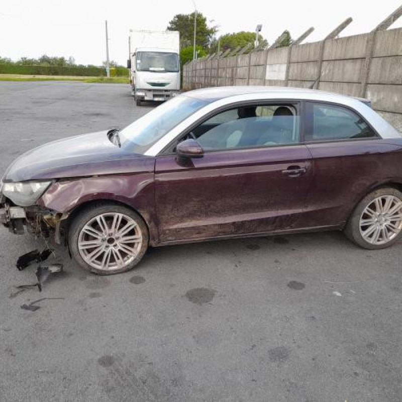 Porte avant droit AUDI A1 1 Photo n°13